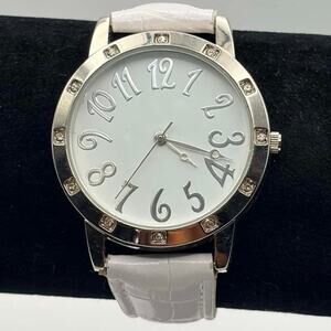 Silver & White Men’s Watch